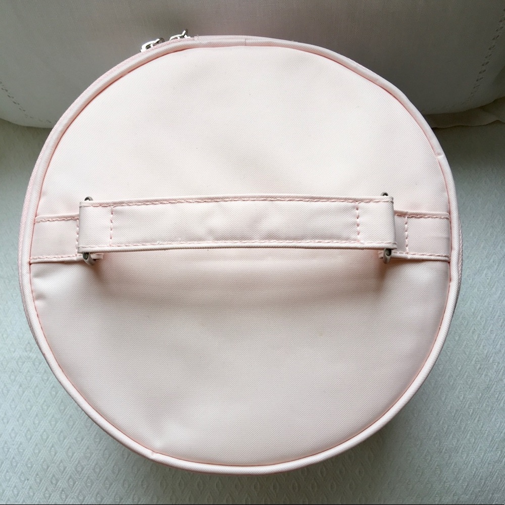 Pretty powder pink train 🚂 case!! - Picture 3 of 8